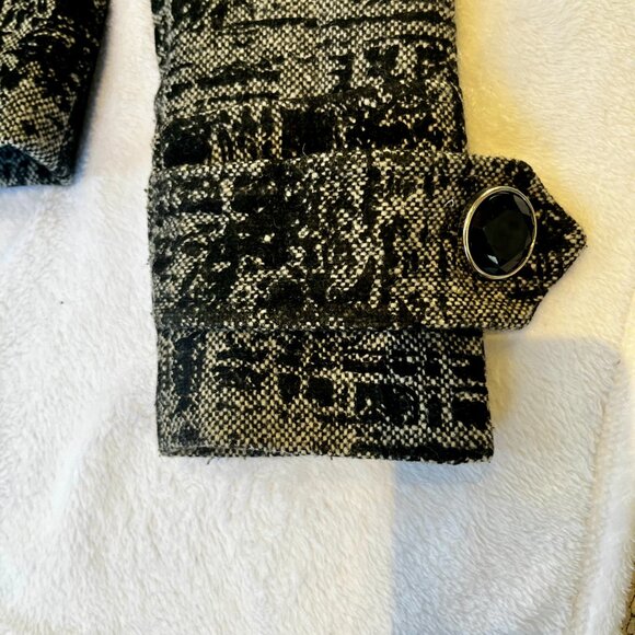 BKE, Black & White Coat, Size Small - Picture 8 of 15